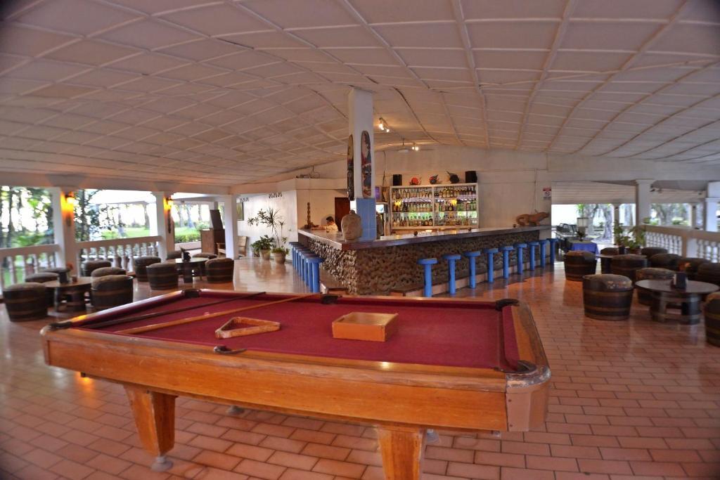 Hotel La Isla Parrita Luaran gambar
